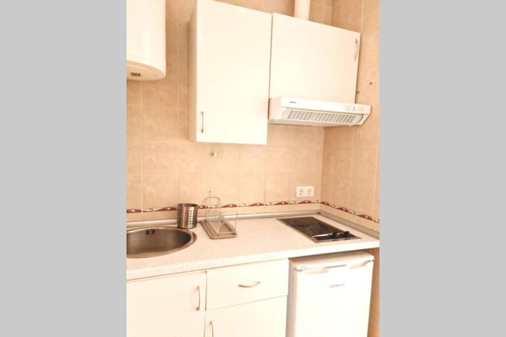 Calmahouse Carihuela Apartment Torremolinos Bagian luar foto